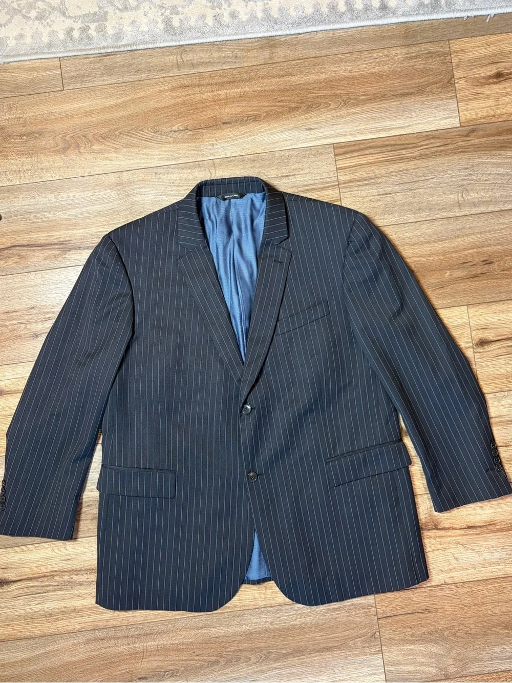 Coogi Luxe Suit Jacket Sport Coat Mens 46 Short Navy Pinstripe Two Button Preppy